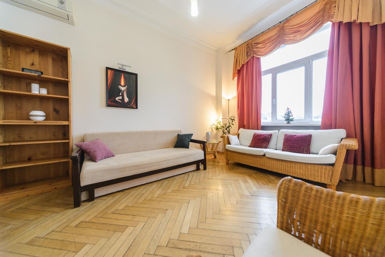 Apartments On Khreschatyk 27 Kiev Dış mekan fotoğraf